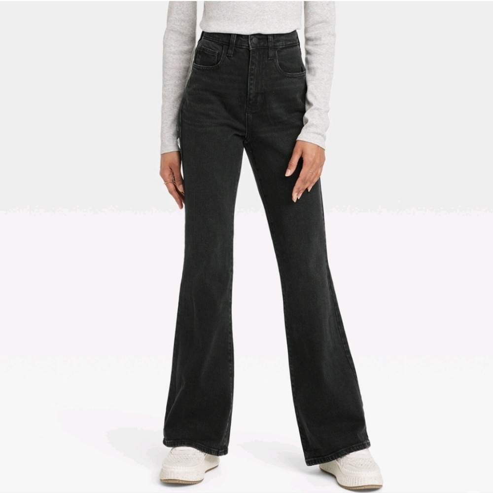 Women's 14L High-Rise Flare Jeans - Universal Thread Black Wash - Size 14L